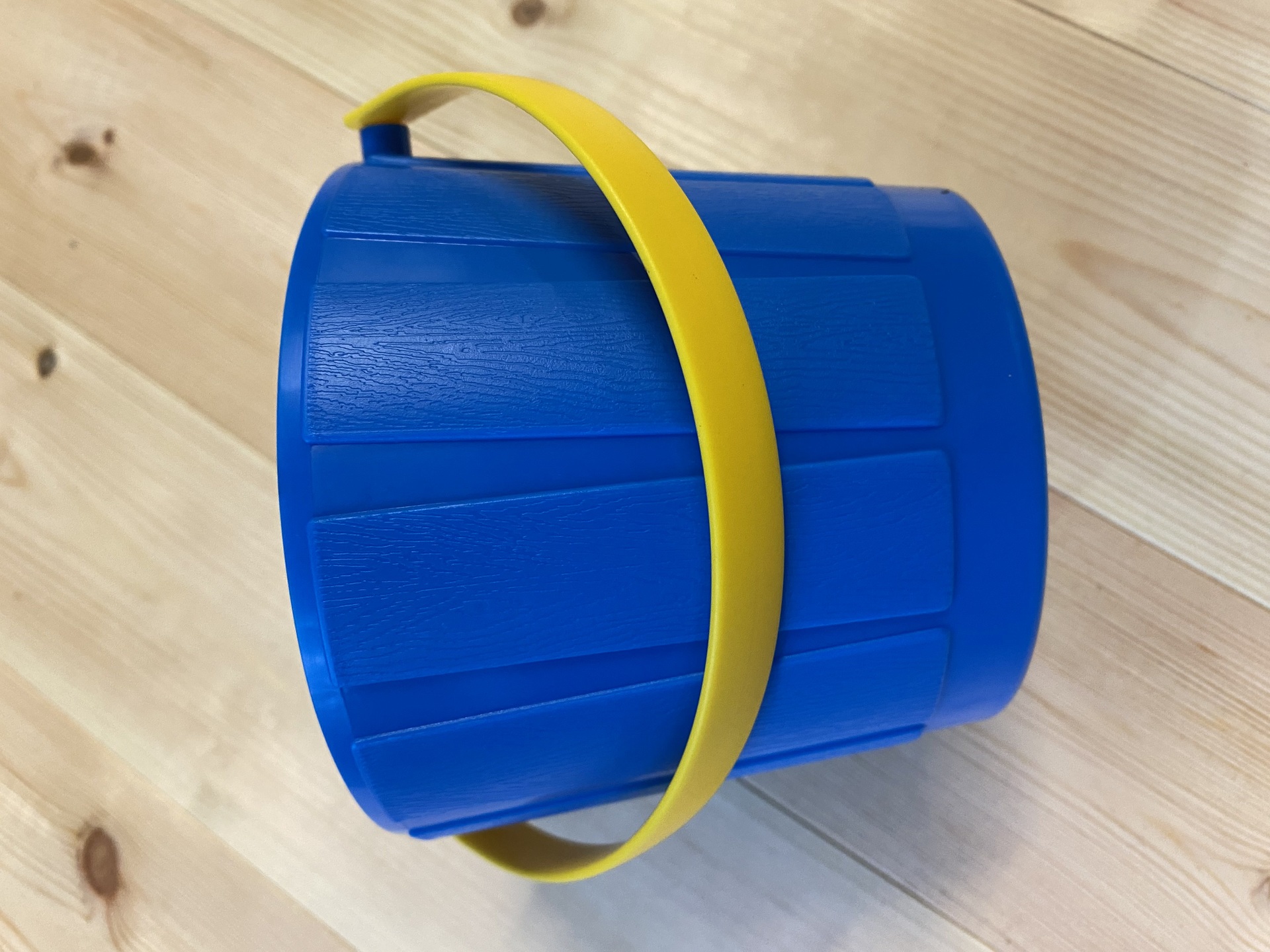 Bucket - Colour may vary Image